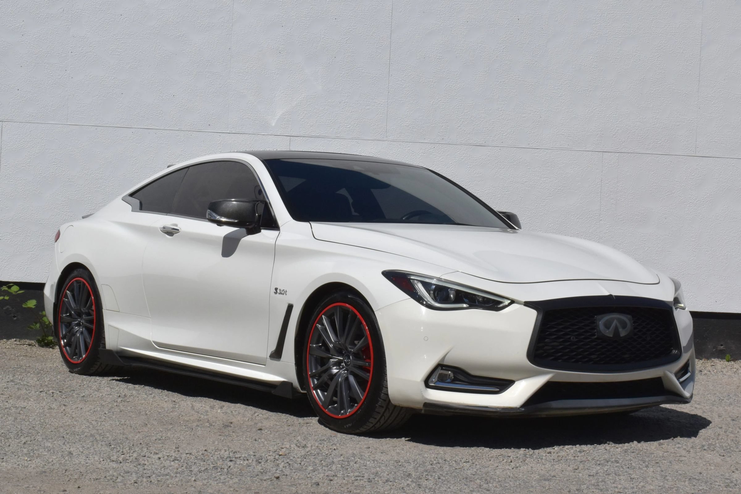Used 2017 INFINITI Q60 Red Sport 400