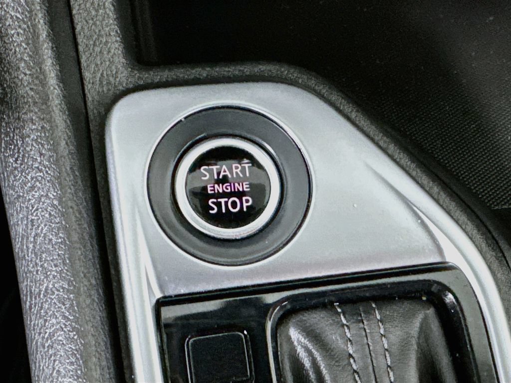 Used 2020 Nissan Sentra SV FWD image 26