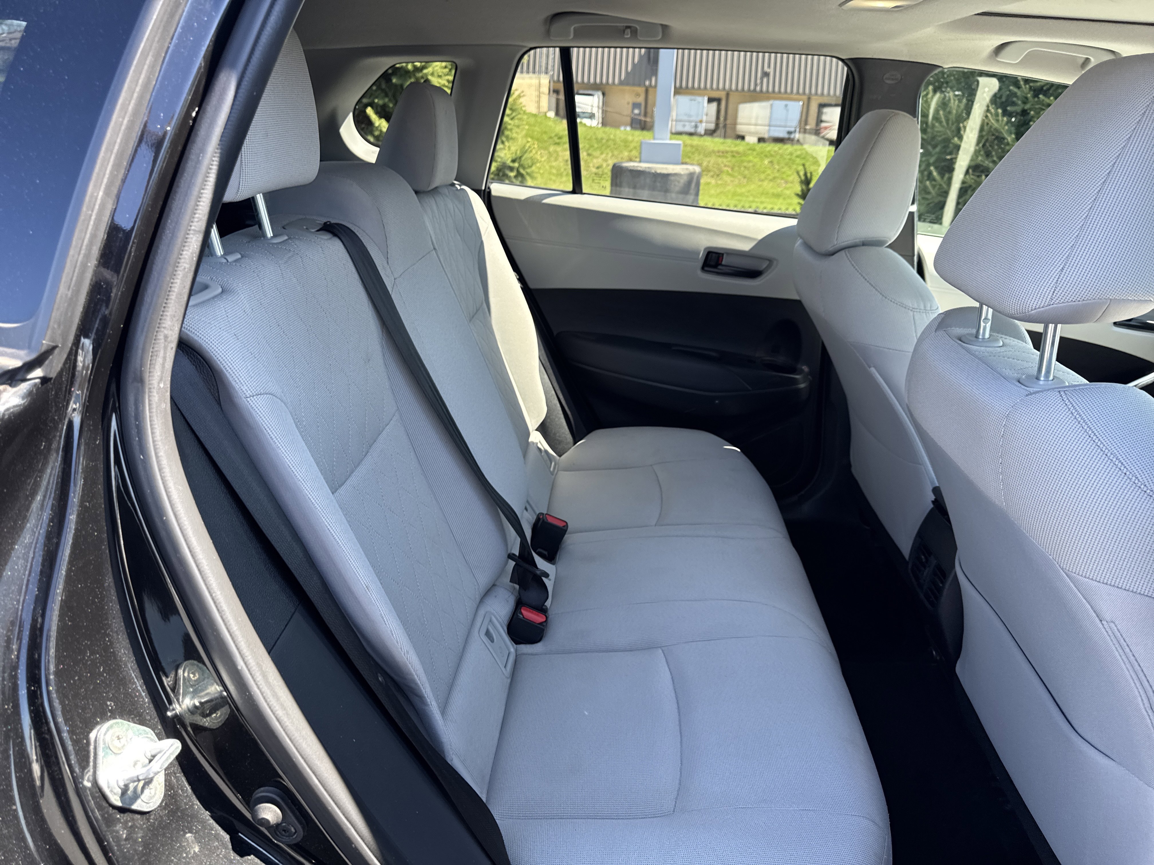 Used 2022 Toyota Corolla Cross LE w/ Moonroof Package image 21