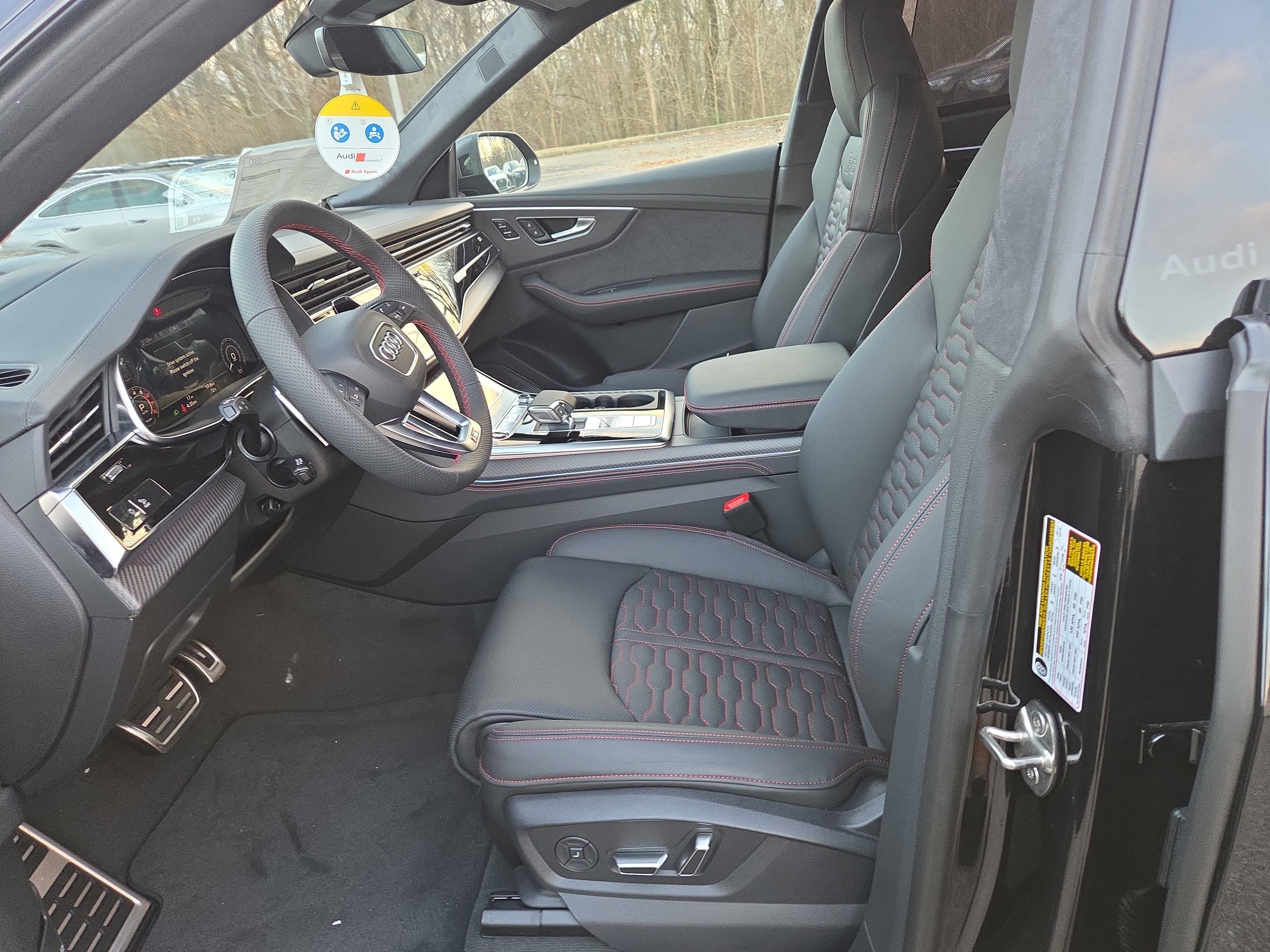 New 2026 Audi RS Q8 performance image 4