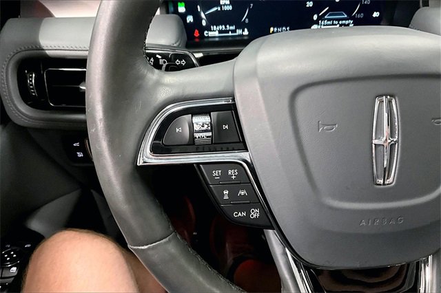 Used 2023 Lincoln Nautilus Reserve w/ Equipment Group 201A image 23