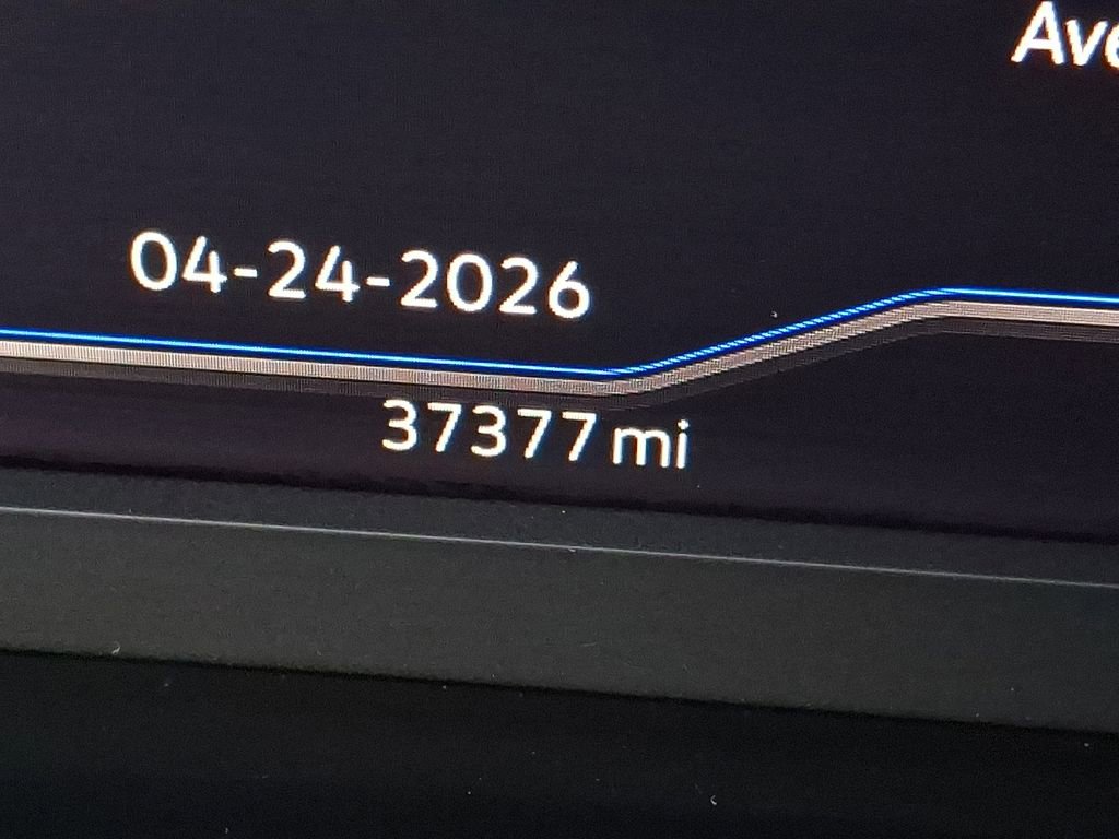 Used 2022 Volkswagen Tiguan SEL R-Line AWD/4WD image 16