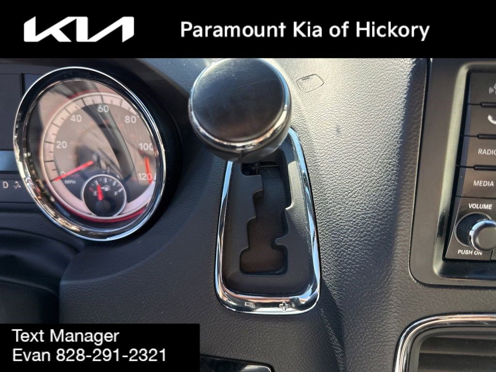 Used 2019 Dodge Grand Caravan SXT image 32