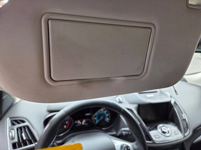 Used 2014 Ford Escape Titanium FWD image 16