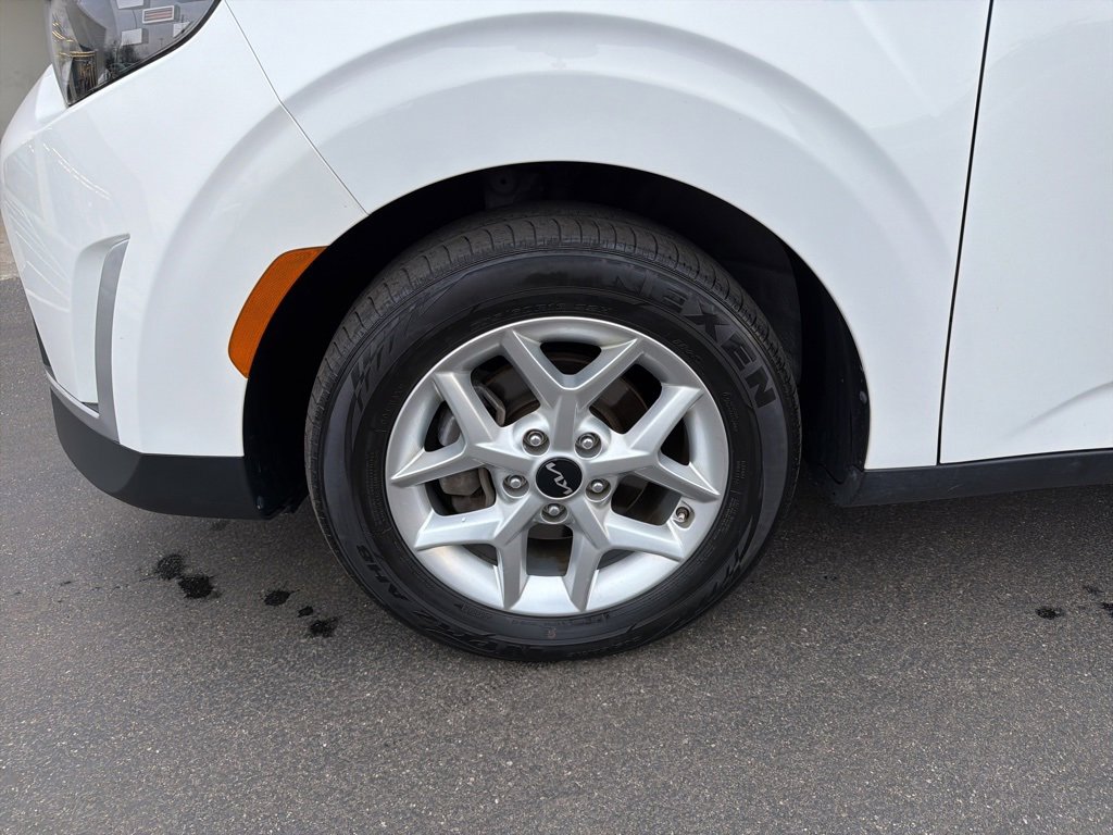 Certified 2023 Kia Soul S image 12