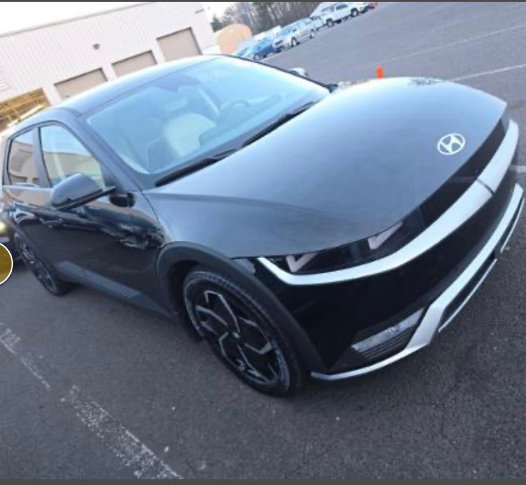 Used 2023 Hyundai Ioniq 5 SEL image 3