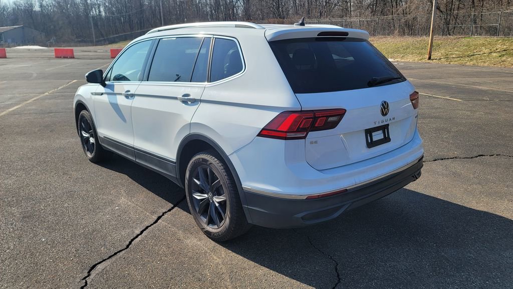 Used 2022 Volkswagen Tiguan SE AWD/4WD image 9