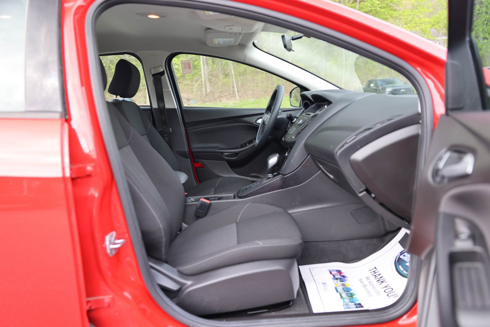 Certified 2017 Ford Focus SE FWD image 8