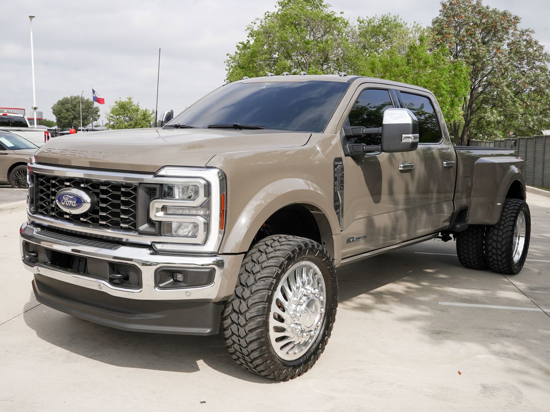 Used 2026 Ford F450 King Ranch w/ Chrome Package image 14