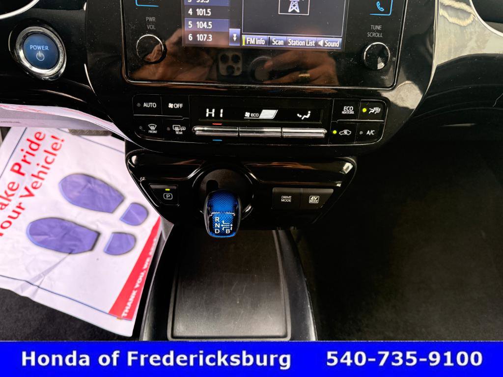 Used 2019 Toyota Prius LE w/ Carpet Mat Package image 35