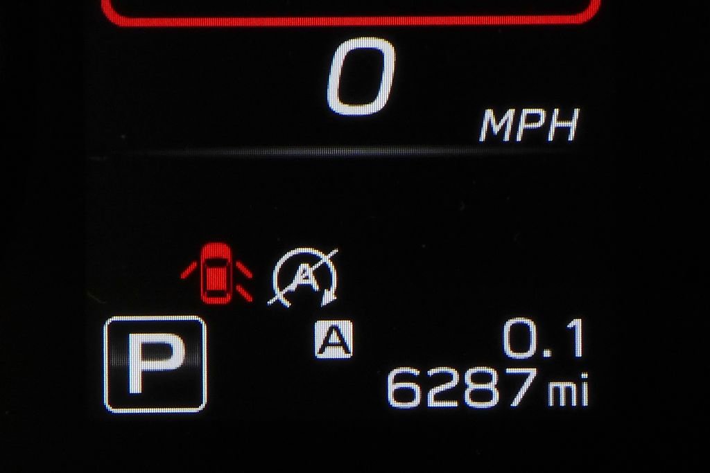 Certified 2025 Subaru Outback Premium image 31