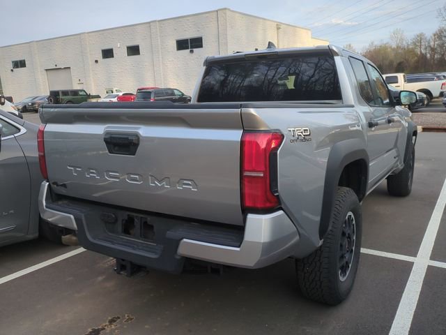 Used 2024 Toyota Tacoma TRD Off-Road image 5