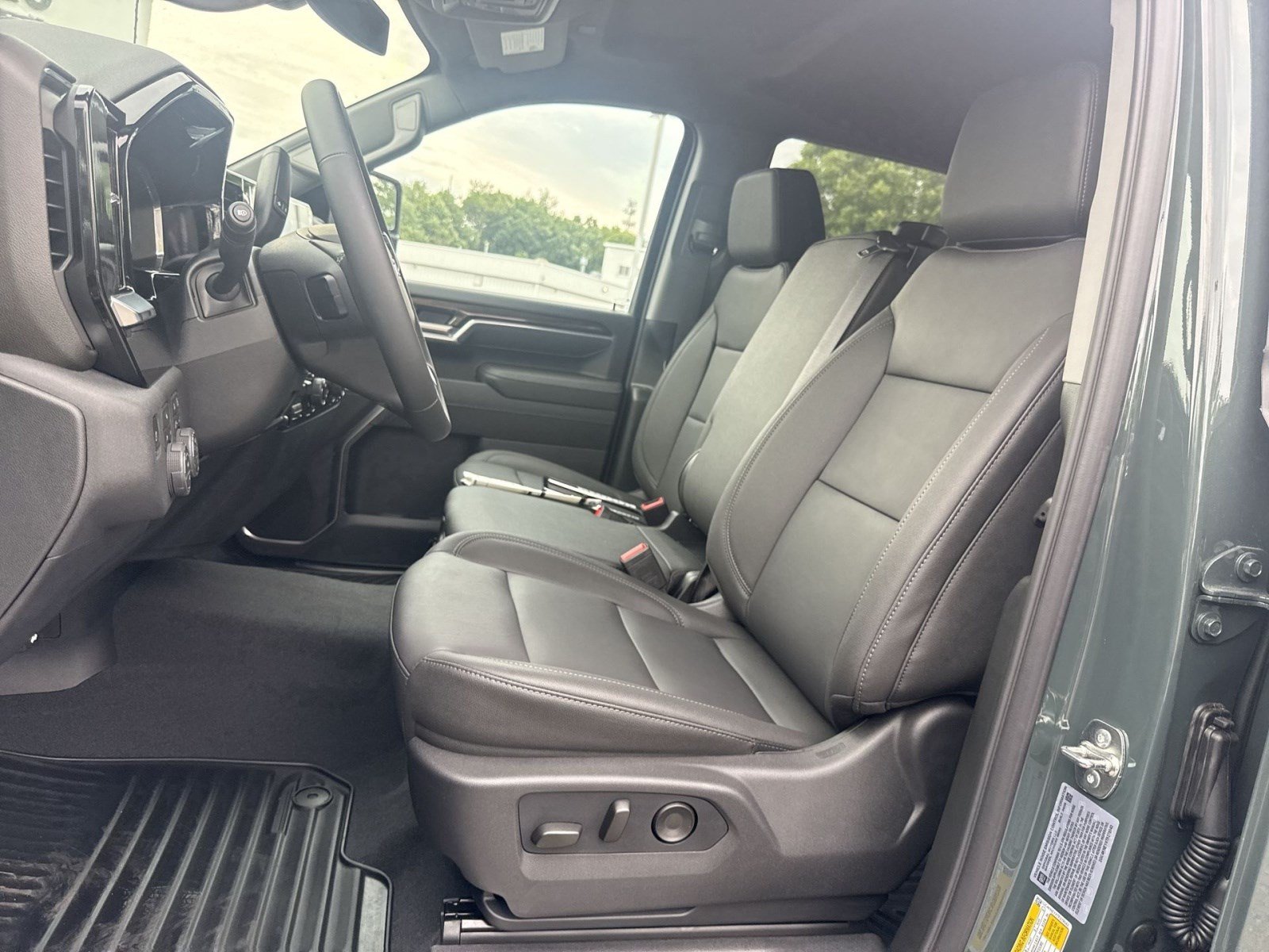 New 2026 Chevrolet Silverado 2500 LT w/ Trail Boss Package AWD/4WD image 11