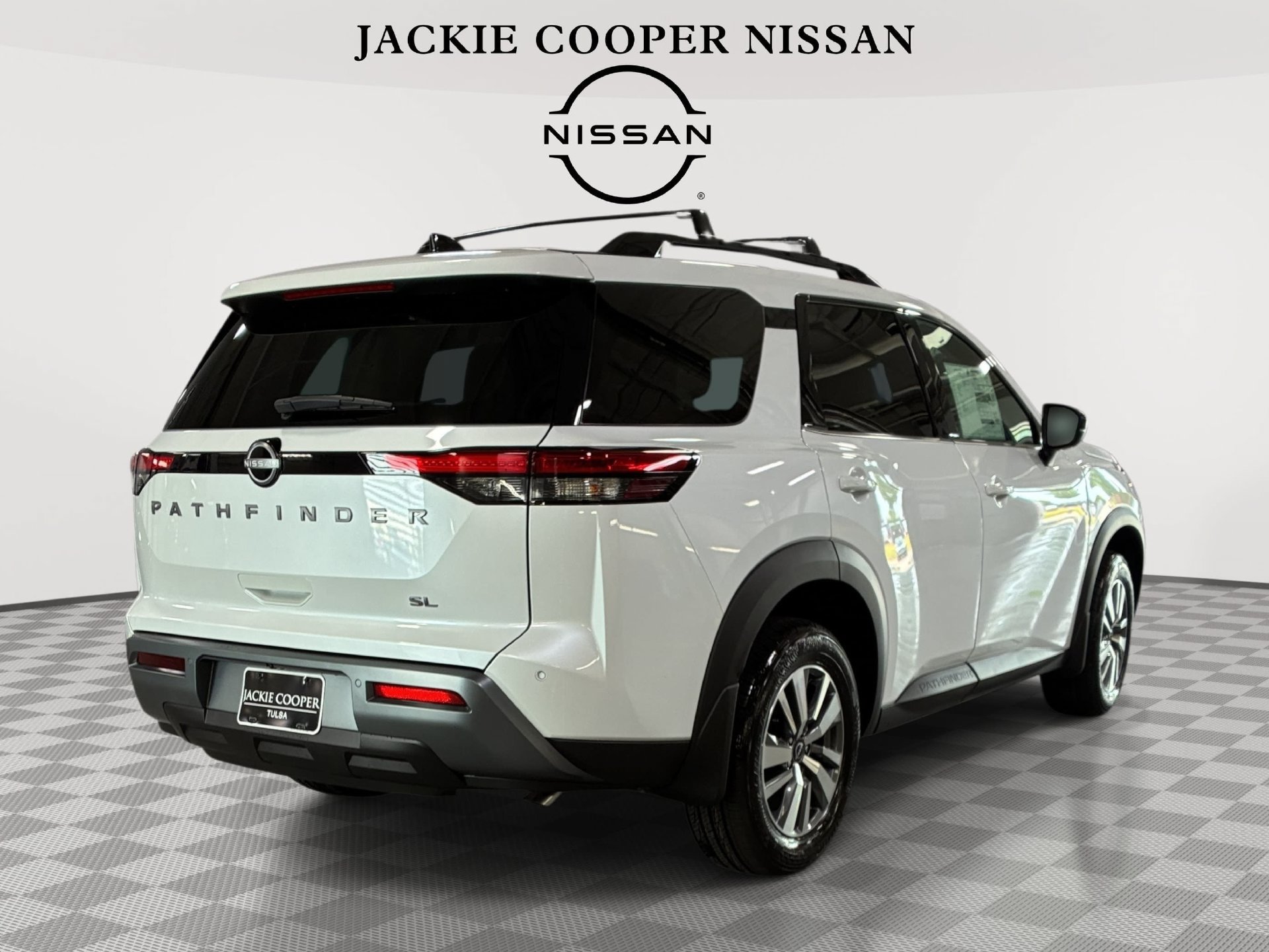 New 2026 Nissan Pathfinder SL FWD image 5