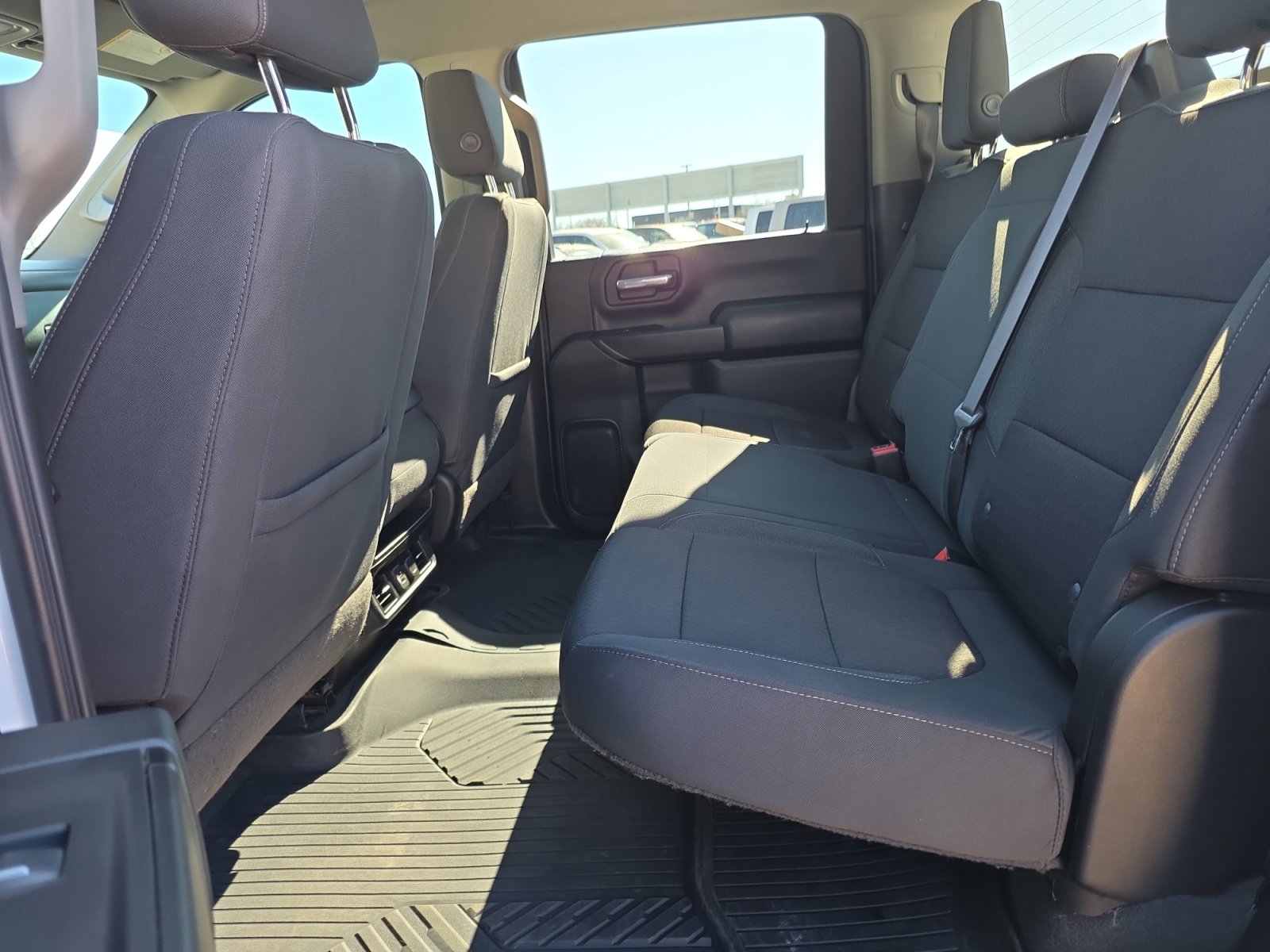 Used 2022 Chevrolet Silverado 2500 LT w/ Convenience Package image 23