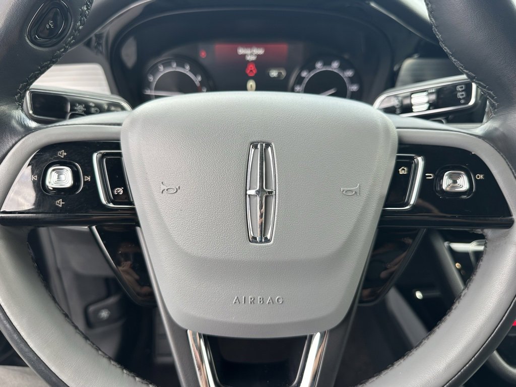 Used 2021 Lincoln Corsair AWD w/ Premium Package image 23