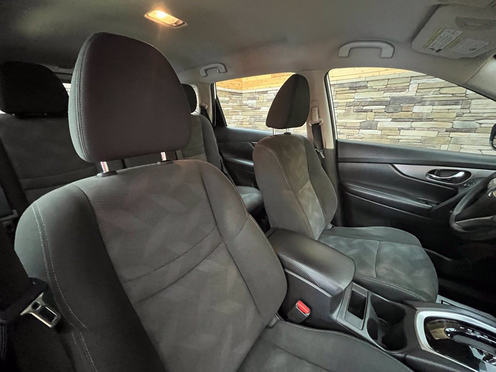 Used 2016 Nissan Rogue S AWD/4WD image 41