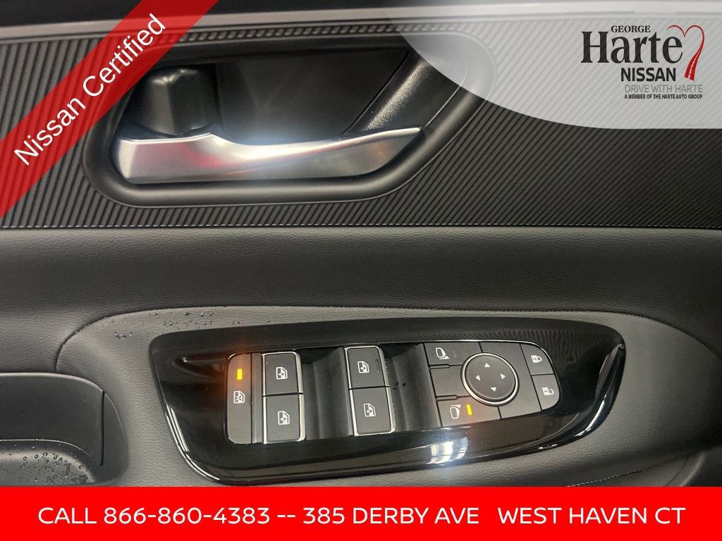 Certified 2025 Nissan Murano SV image 21