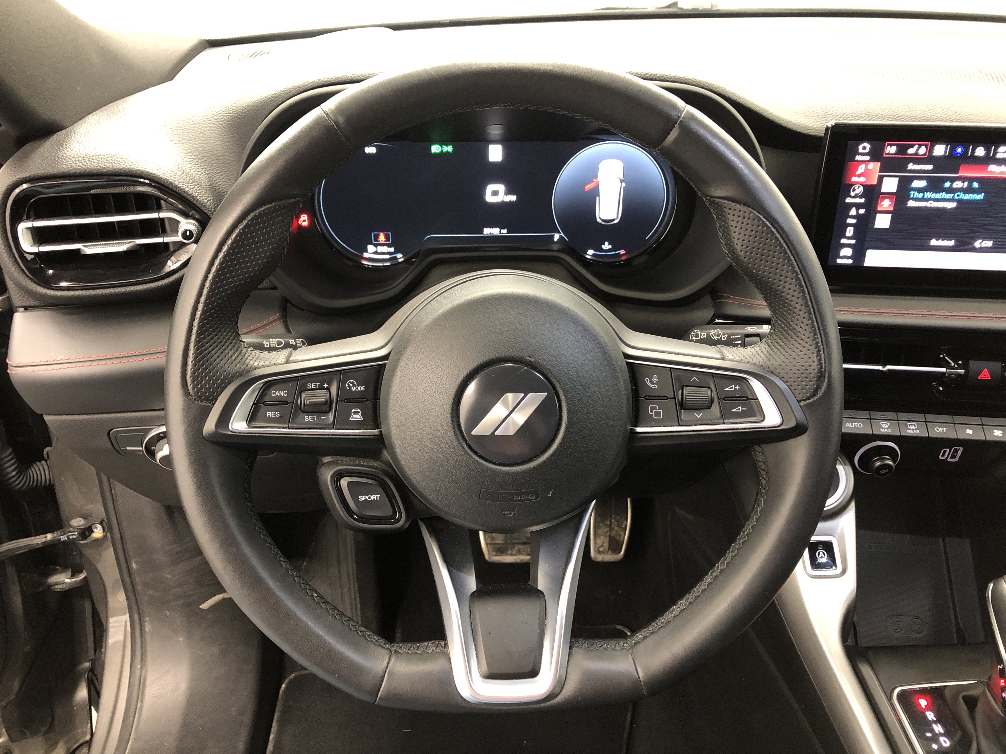 Certified 2024 Dodge Hornet GT image 25