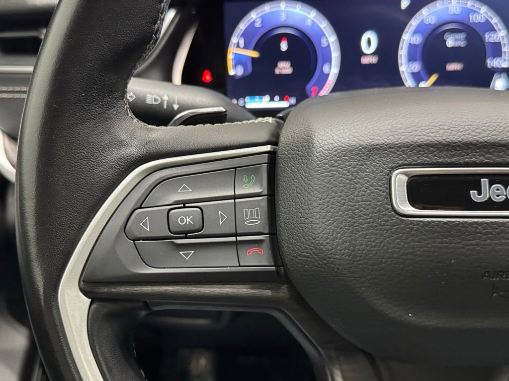 Used 2022 Jeep Grand Cherokee L Limited image 32