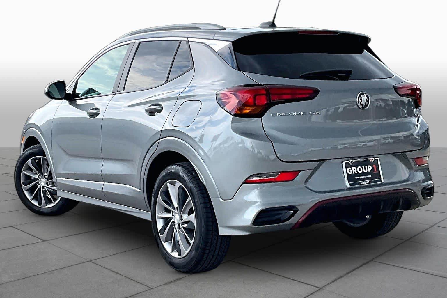Used 2023 Buick Encore GX Select w/ Sport Touring Package FWD image 12