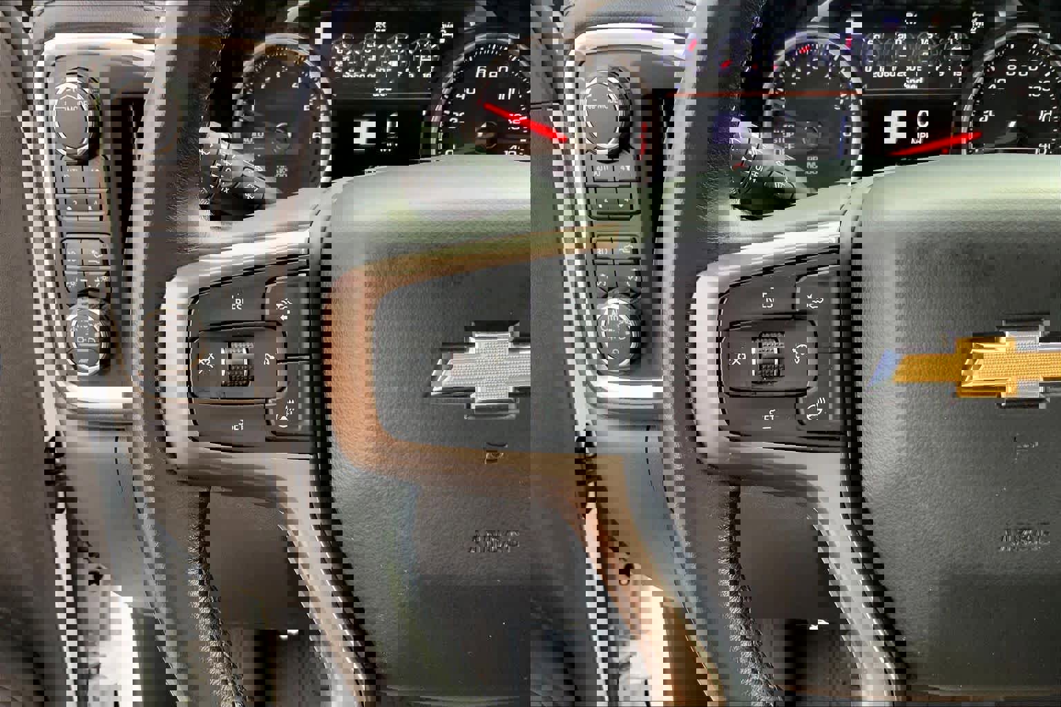 Used 2020 Chevrolet Silverado 1500 High Country w/ Technology Package image 23