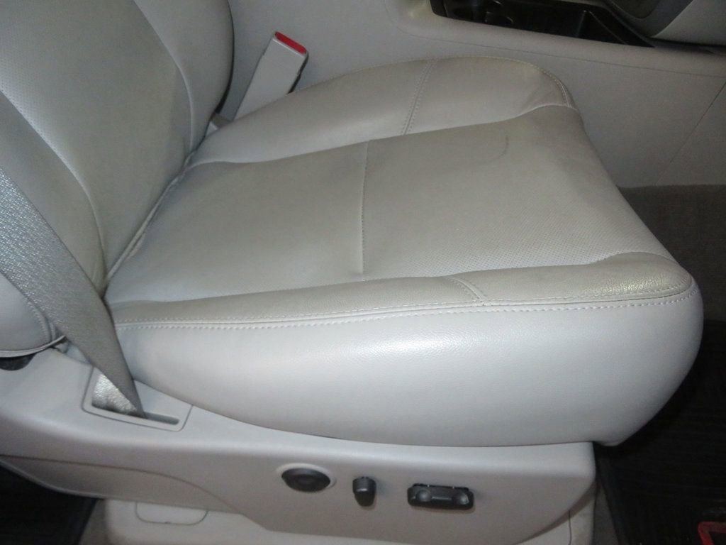 Used 2013 GMC Sierra 2500 SLT w/ SLT Convenience Package image 39