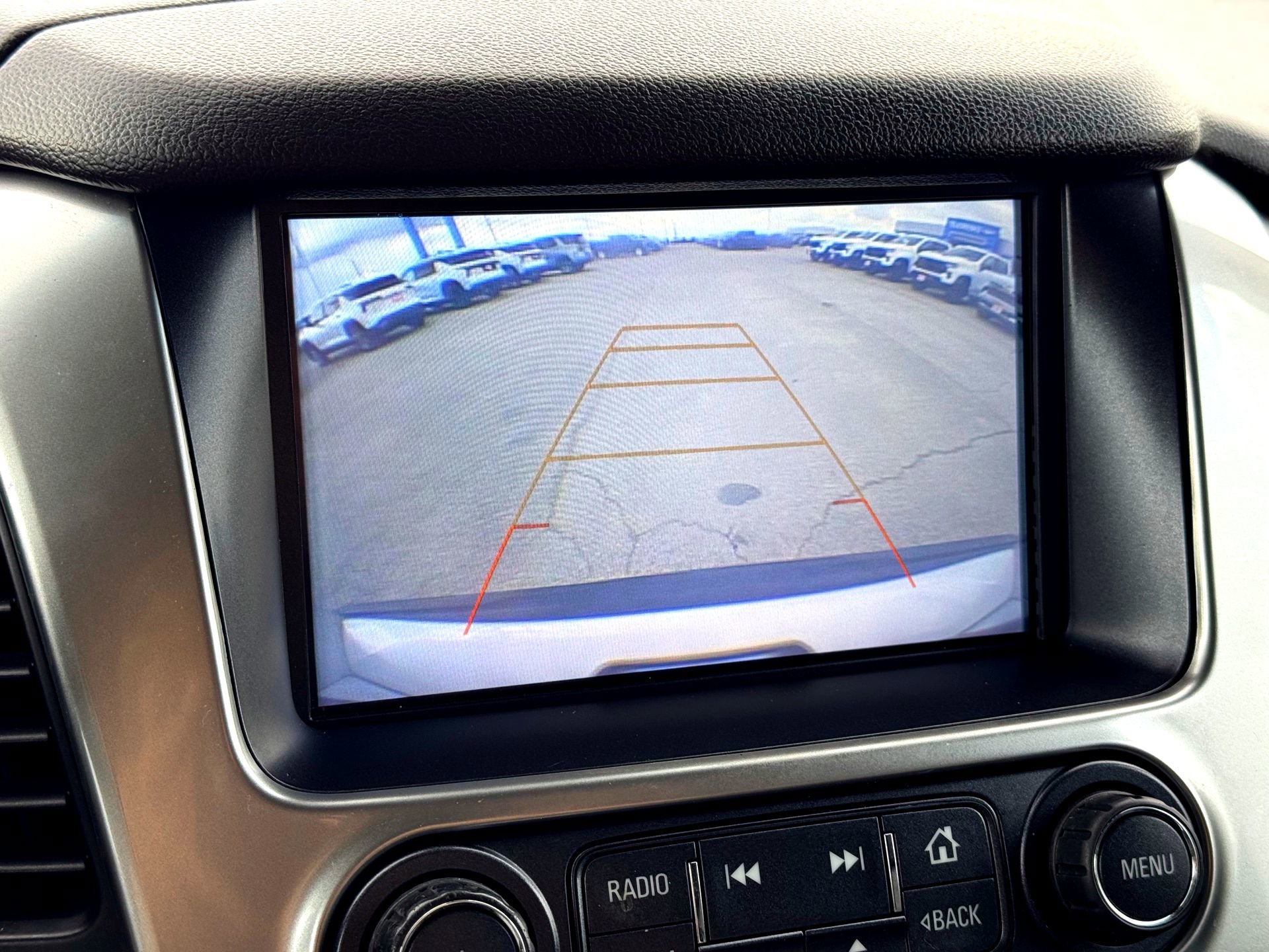 Used 2018 Chevrolet Suburban LT image 33