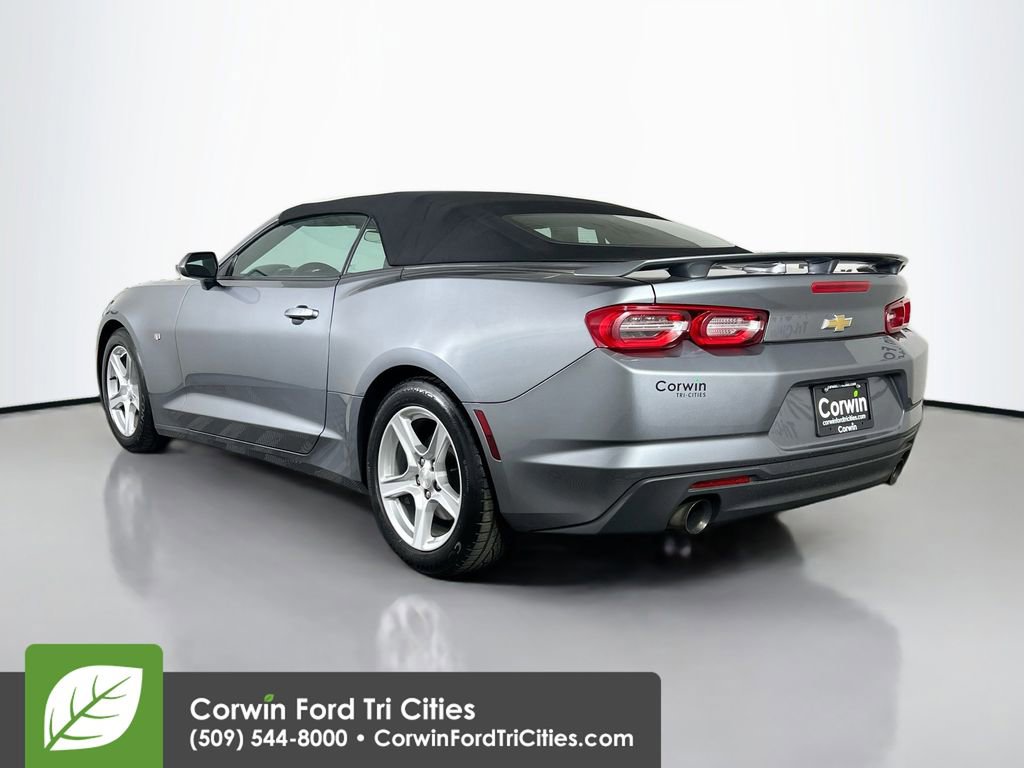 Used 2020 Chevrolet Camaro LT RWD image 10