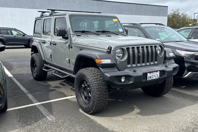 Used 2020 Jeep Wrangler Unlimited Sport image 2