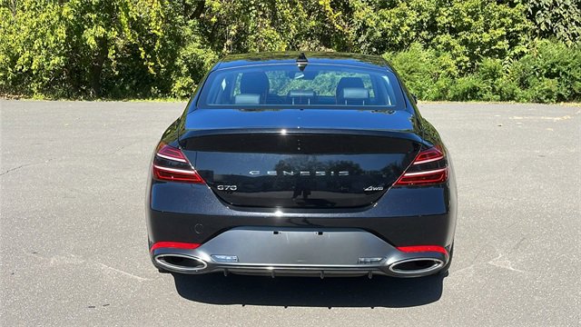 Used 2025 Genesis G70 2.5T image 5