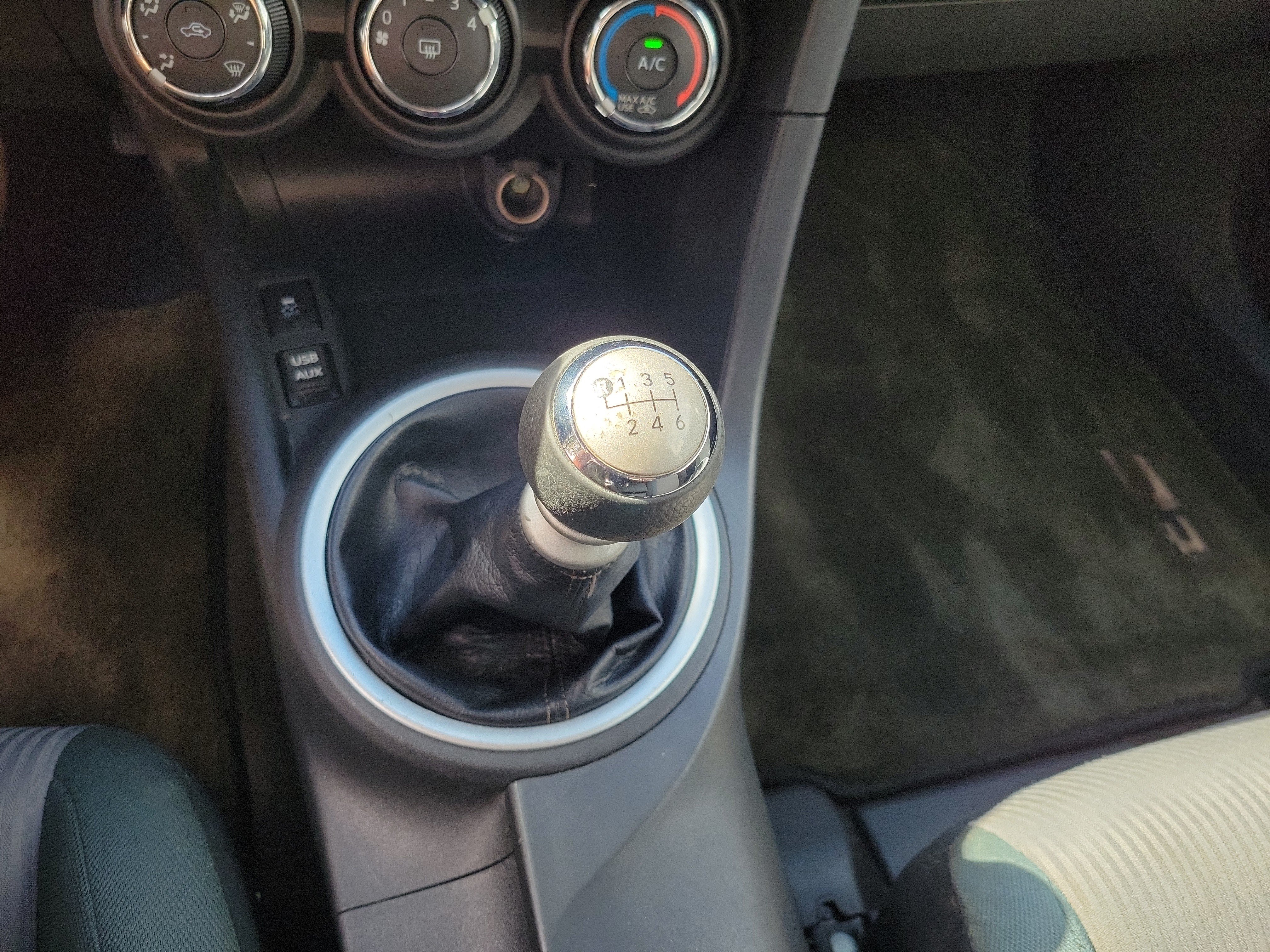 Used 2015 Scion tC FWD image 22