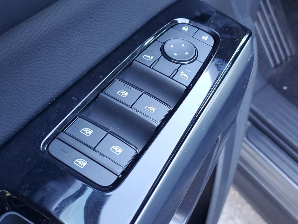 New 2026 Nissan Pathfinder SL image 21