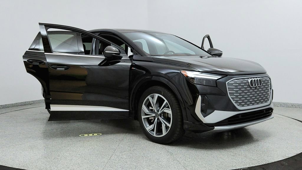 Used 2024 Audi Q4 e-tron Premium w/ Convenience Package image 12