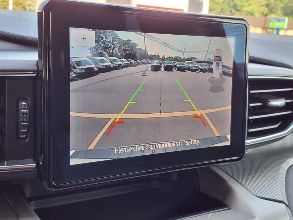 Certified 2023 Ford Explorer XLT w/ Equipment Group 202A image 9