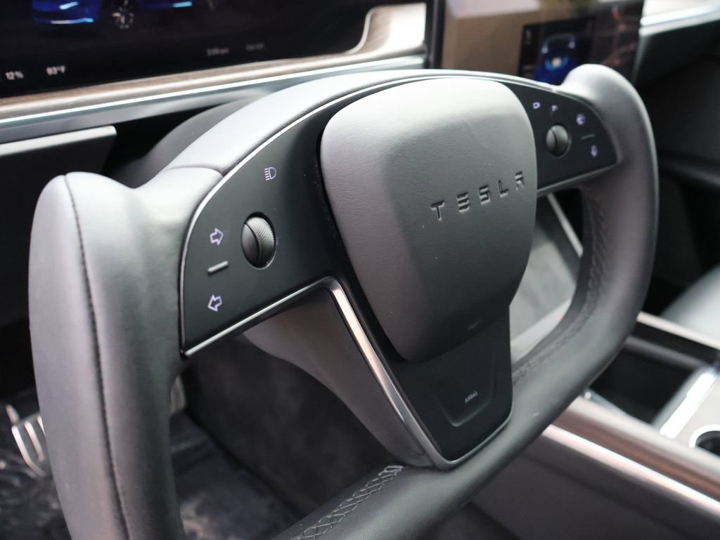 Used 2022 Tesla Model X AWD/4WD image 26