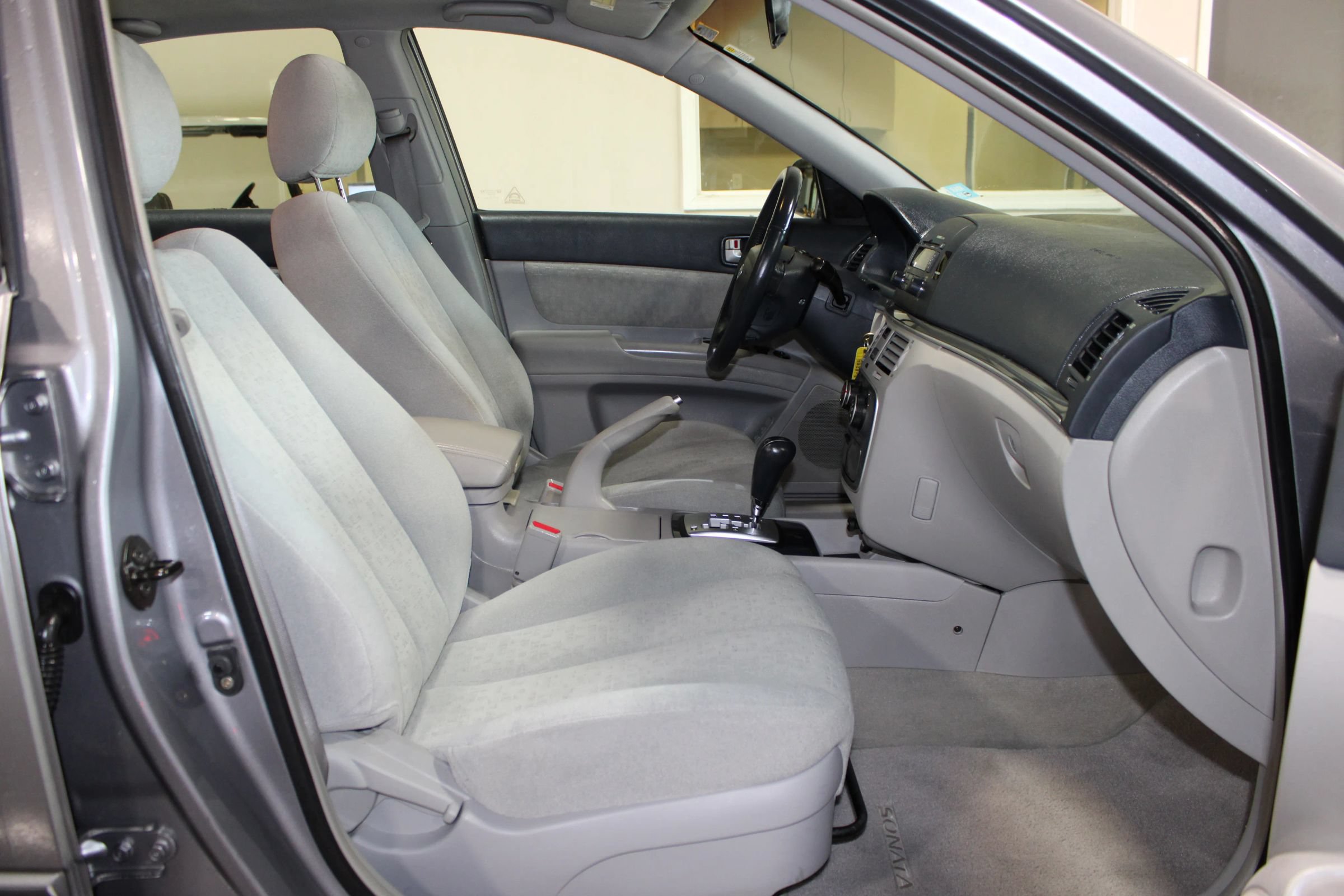 Used 2006 Hyundai Sonata V6 FWD image 24