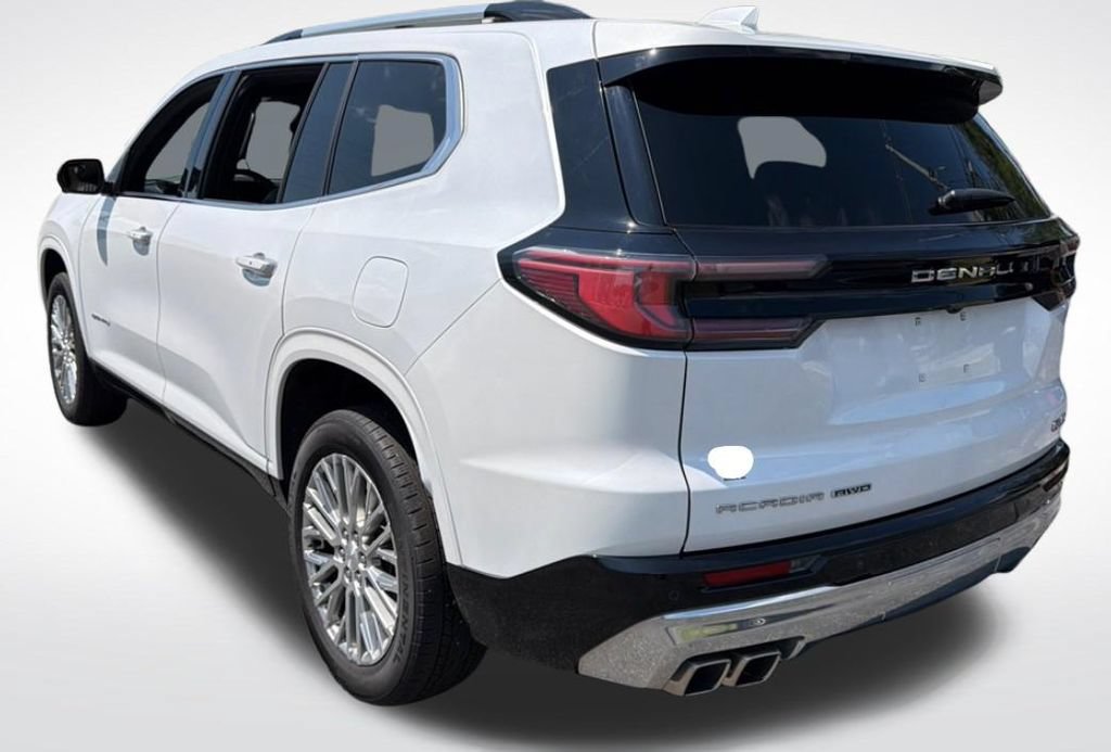 Used 2024 GMC Acadia Denali AWD/4WD image 8