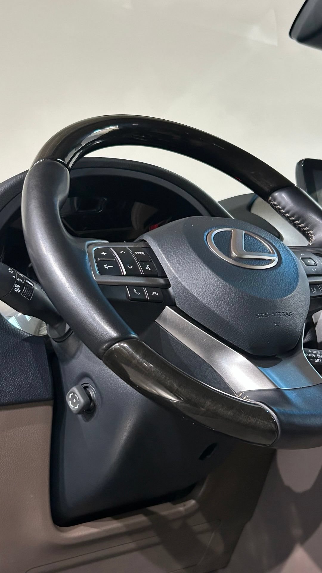 Used 2023 Lexus GX 460 Premium AWD/4WD image 43