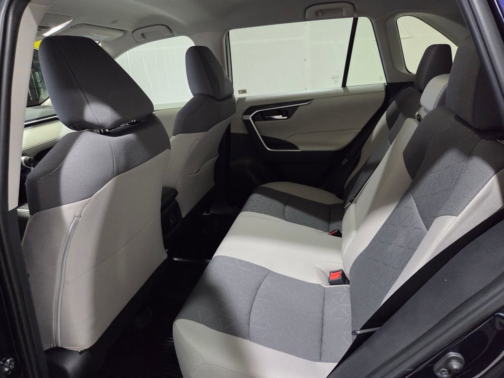 Used 2024 Toyota RAV4 XLE image 10