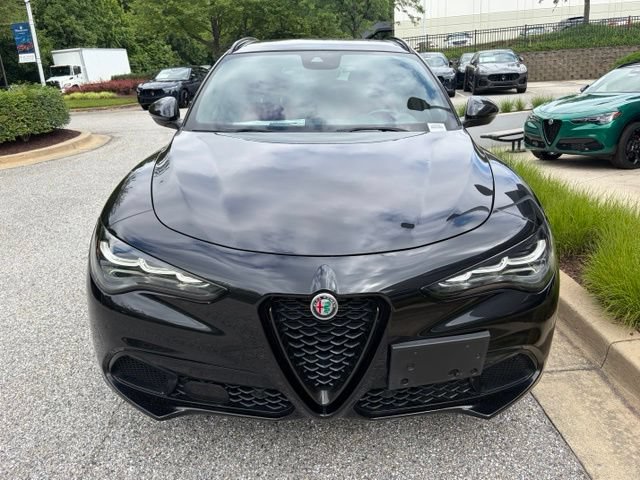 Used 2024 Alfa Romeo Stelvio Veloce AWD/4WD image 3