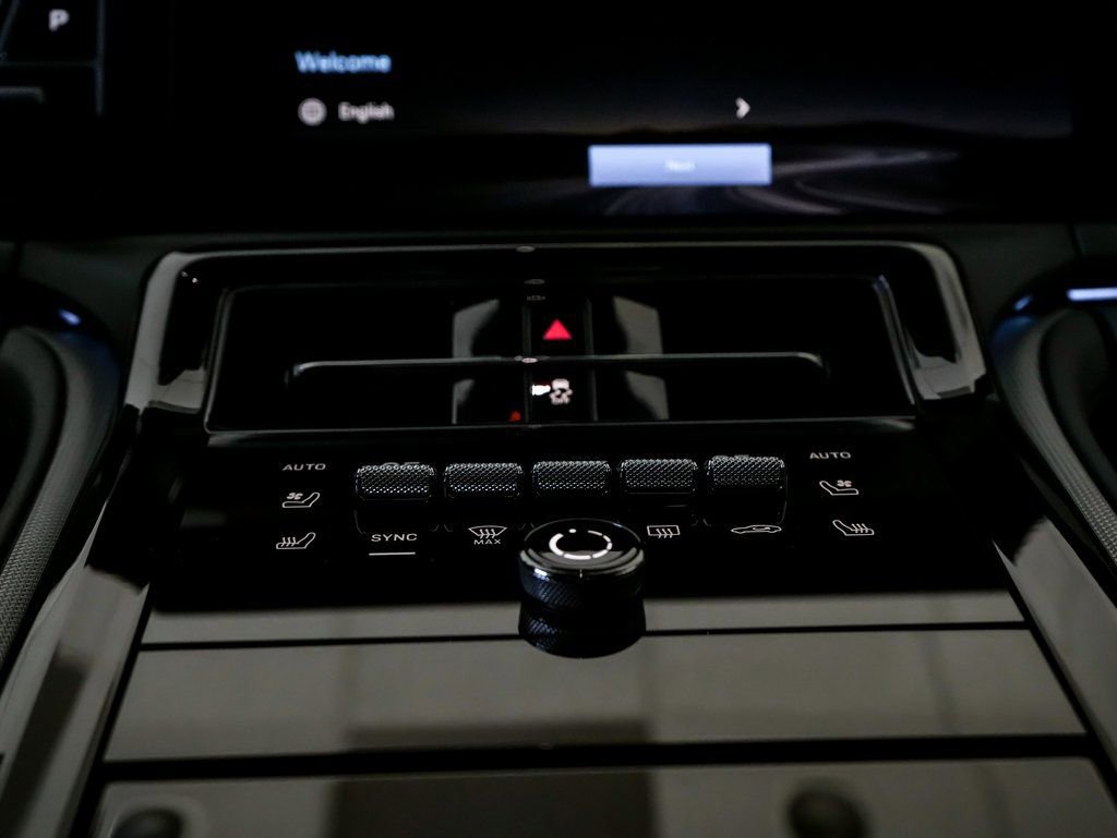 New 2026 Porsche Panamera 4 AWD/4WD image 18