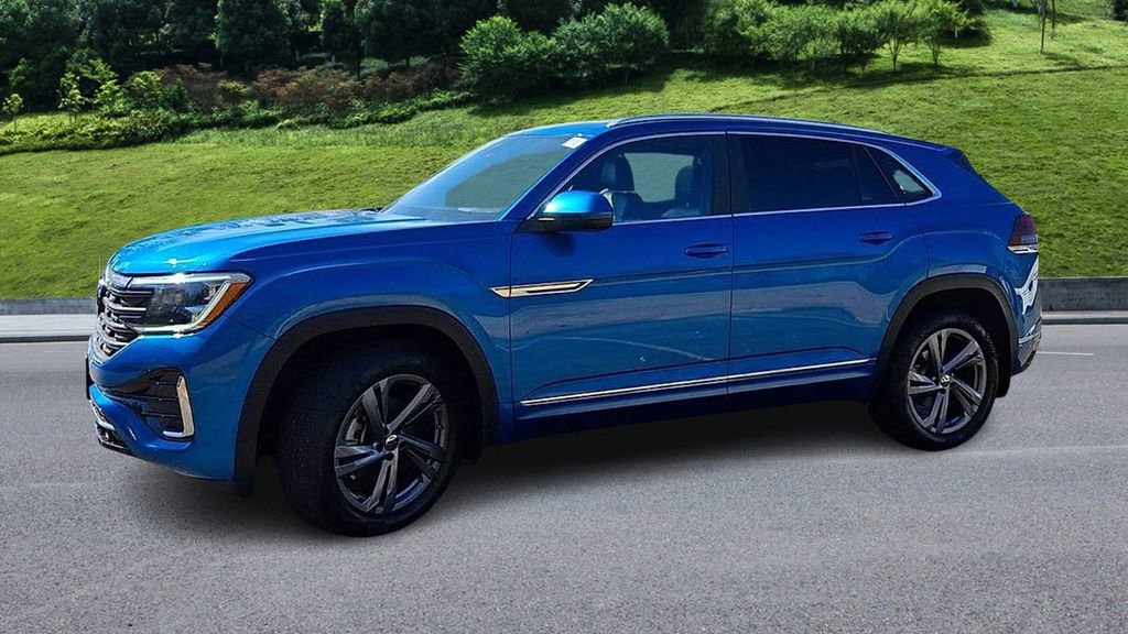 Used 2024 Volkswagen Atlas Cross Sport SEL R-Line image 4