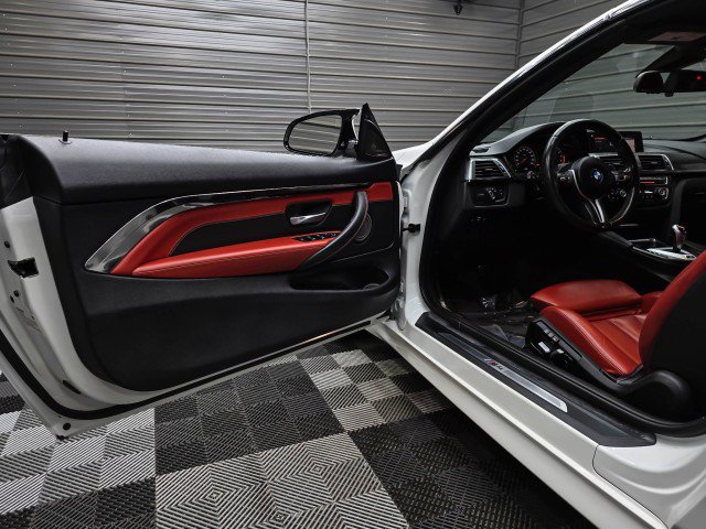 Used 2019 BMW M4 Convertible w/ Competition Package RWD image 34