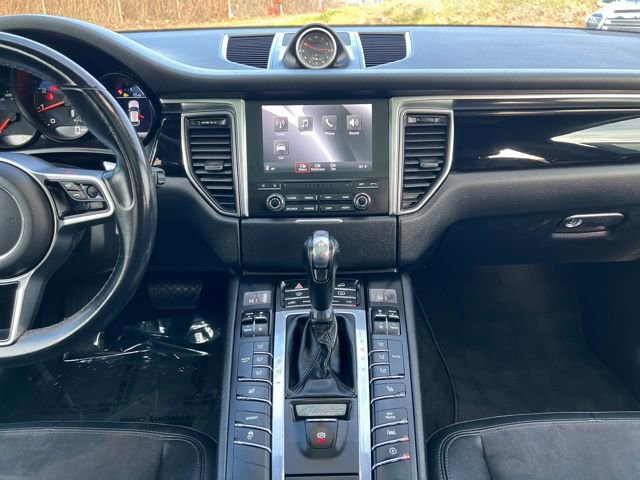Used 2018 Porsche Macan image 20