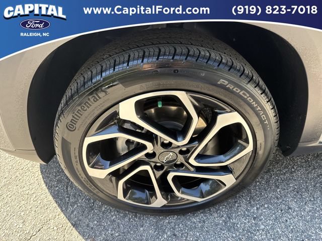Used 2025 Chevrolet Trax RS w/ Driver Confidence Package FWD image 13