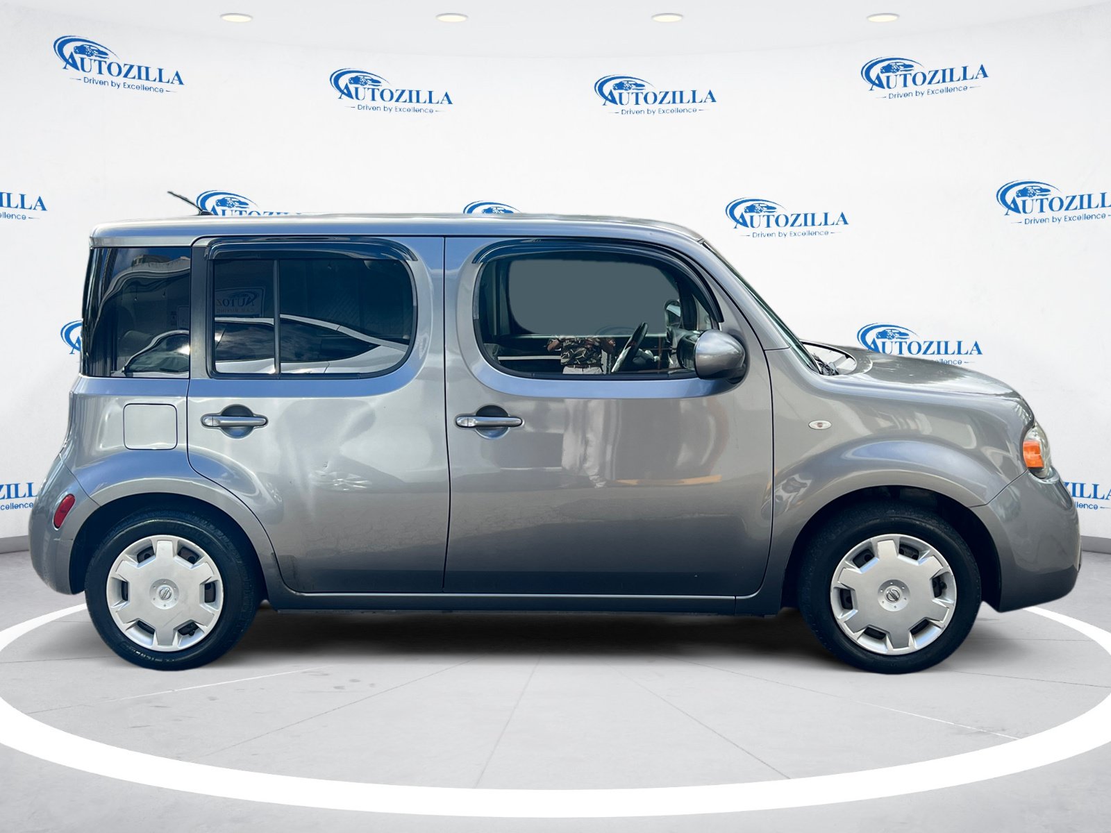 Used 2014 Nissan Cube 1.8 S w/ Interior Designer Package FWD image 6