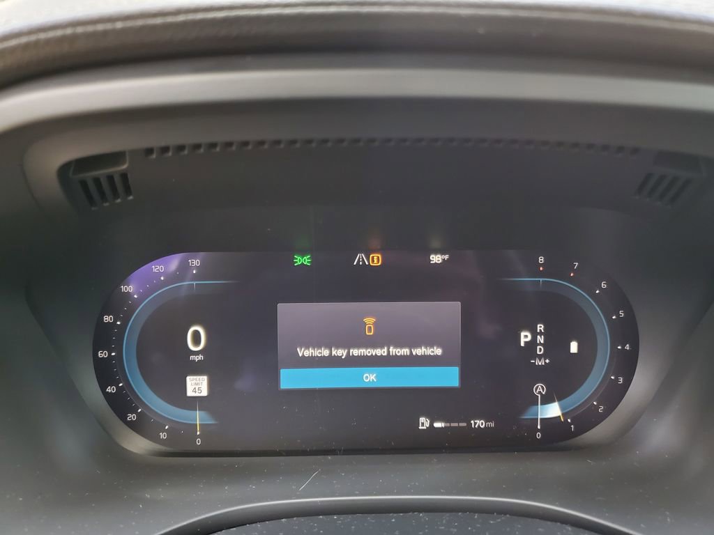 Used 2022 Volvo XC60 B5 Inscription image 21