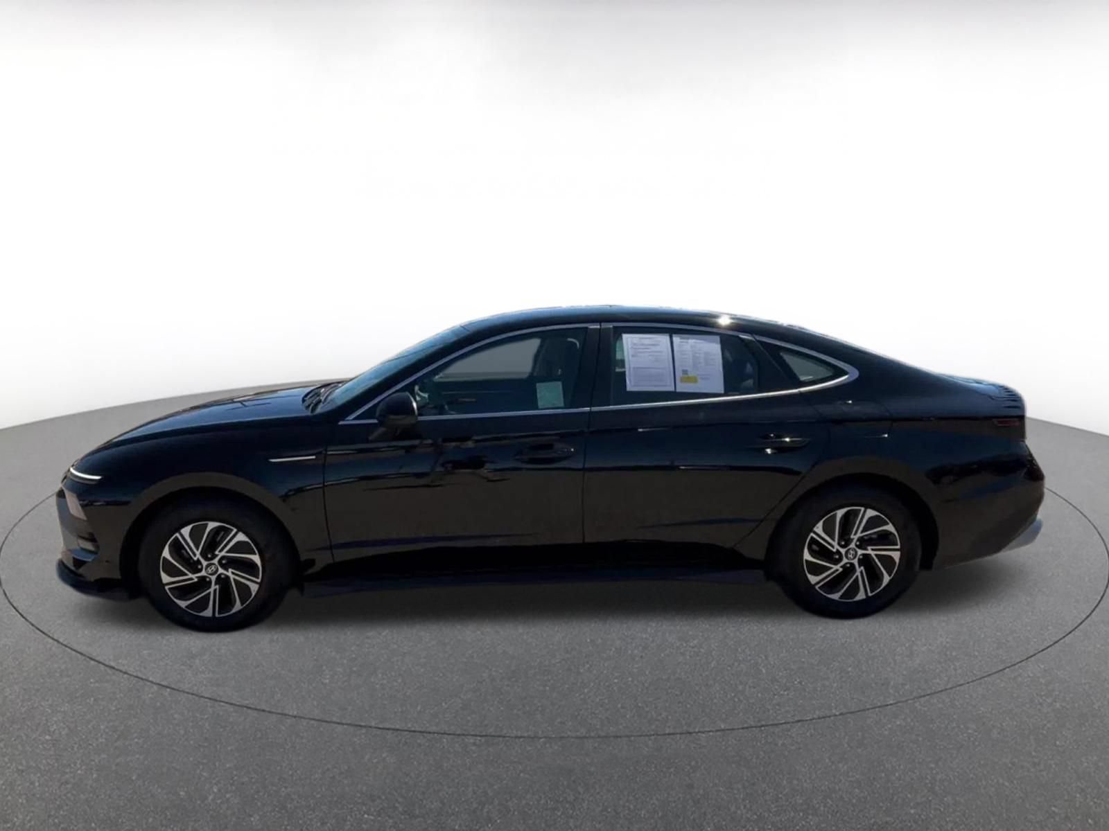 Used 2026 Hyundai Sonata Blue FWD image 10
