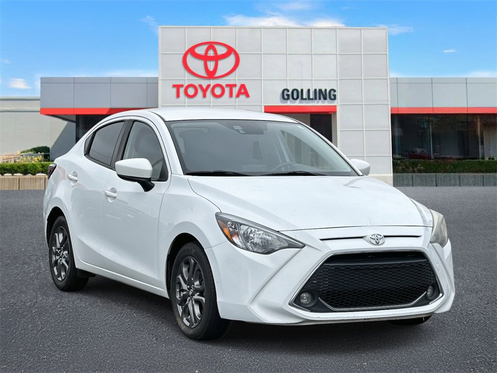 Used 2019 Toyota Yaris LE image 7